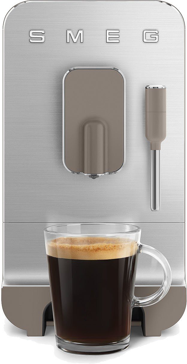 Smeg Kaffeevollautomat BCC02TPMEU Herausnehmbare Brüheinheit